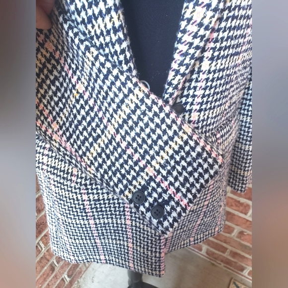 Multi-Color Houndstooth Blazer - Picture 5 of 7